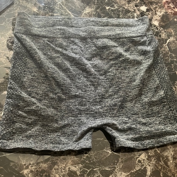 Bozzolo shorts - Picture 2 of 3